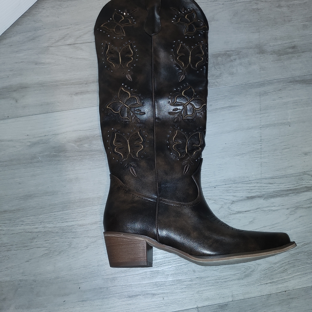 Rhinestone Butterfly Embroidered Boots